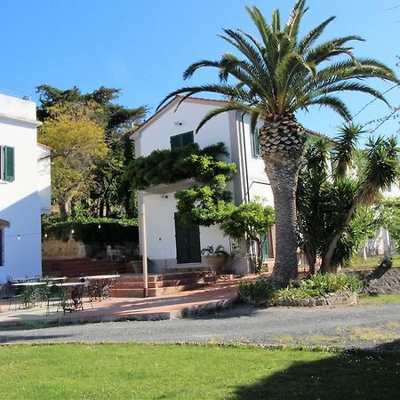 Agriturismo Ss Annunziata Сан Винченцо Екстериор снимка
