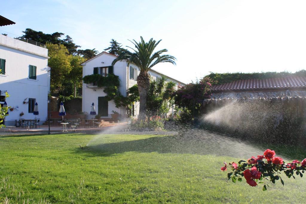 Agriturismo Ss Annunziata Сан Винченцо Екстериор снимка